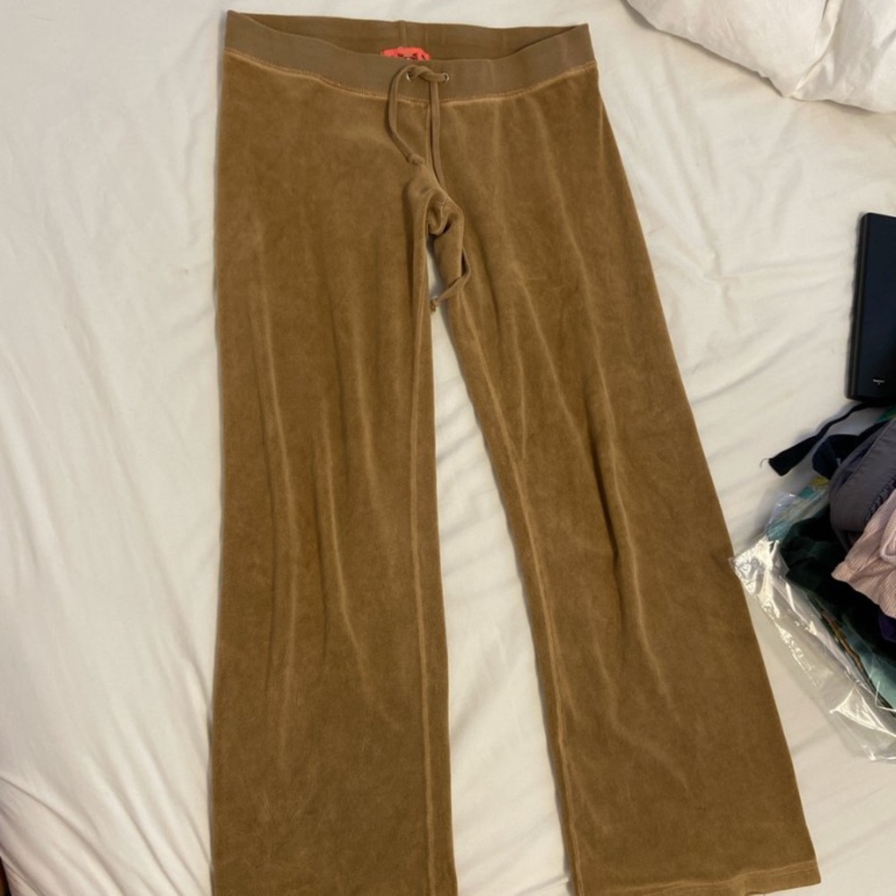Caramel brown juicy couture velour pants!!